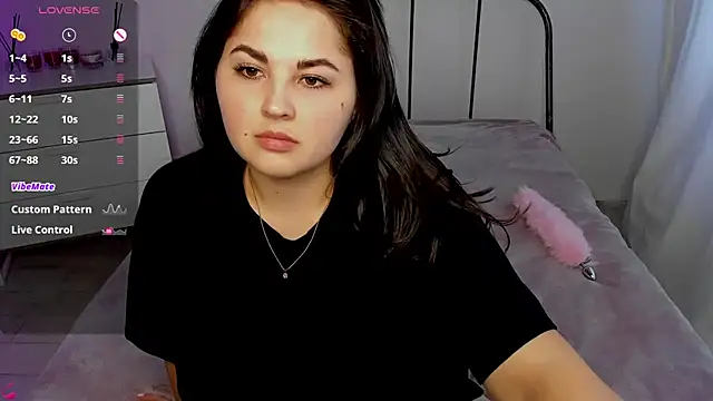 Snapshot of Talla_a chatting on 25, 6, 2026 Talla a online show from 25, 6, 2026