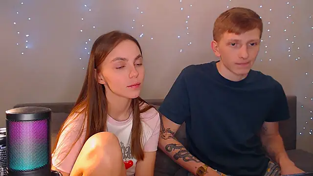 juliaanddima online show from 10, 3, 2025