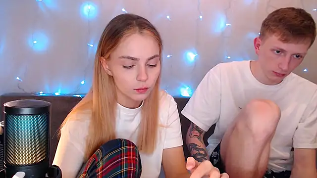 juliaanddima online show from 20, 9, 2025