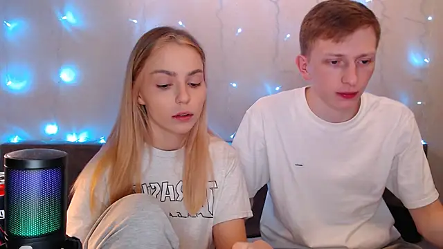 juliaanddima online show from 24, 9, 2025