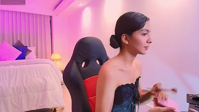 miiaa evans online show from 6, 2, 2025