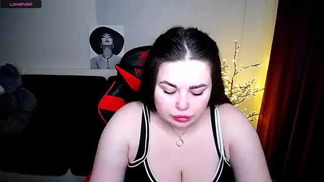 Emily Mo online show from 30, 1, 2025