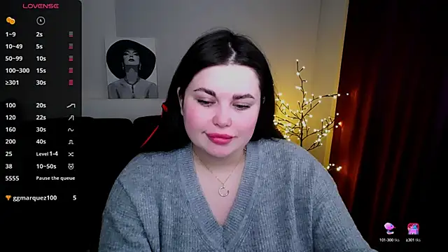 Emily Mo online show from 7, 2, 2025