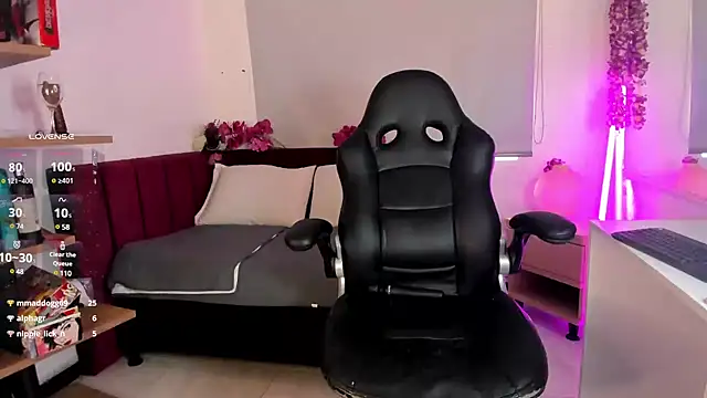 mia thompsonn  online show from 24, 1, 2025