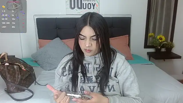 Snapshot of eva_six chatting on 8, 10, 2025 eva six online show from 8, 10, 2025