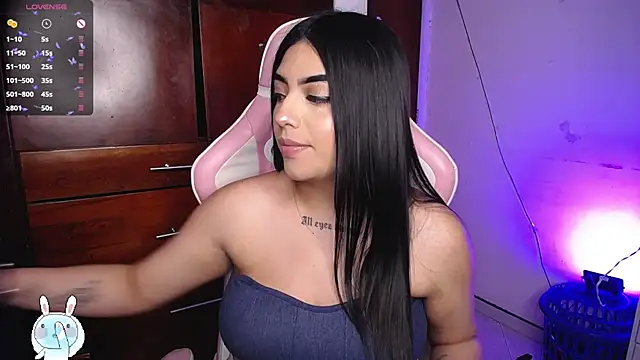 Snapshot of eva_six chatting on 12, 11, 2025 eva six online show from 12, 11, 2025