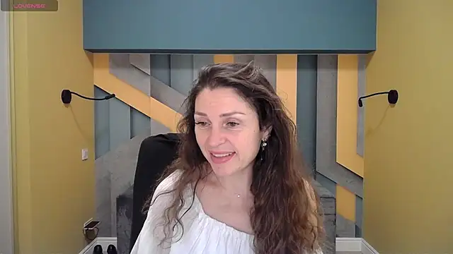 Snapshot of EllaLong chatting on 22, 12, 2024 EllaLong online show from 22, 12, 2024