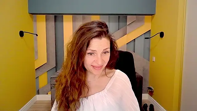 Snapshot of EllaLong chatting on 22, 2, 2025 EllaLong online show from 22, 2, 2025