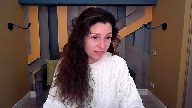 Snapshot of EllaLong chatting on 1, 3, 2026 EllaLong online show from 1, 3, 2026