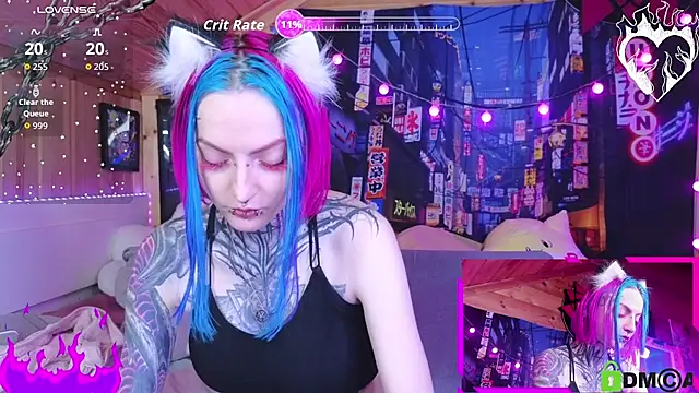 Snapshot of NekoCyber chatting on 19, 11, 2025 NekoCyber online show from 19, 11, 2025