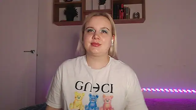 Karolina love  online show from 21, 11, 2025