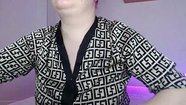 Karolina love  online show from 22, 2, 2026