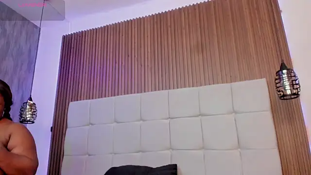 Saravy Blandon online show from 28, 3, 2026