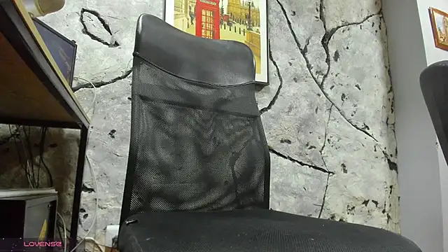 Maxi TheBigDaddy online show from 9, 1, 2026