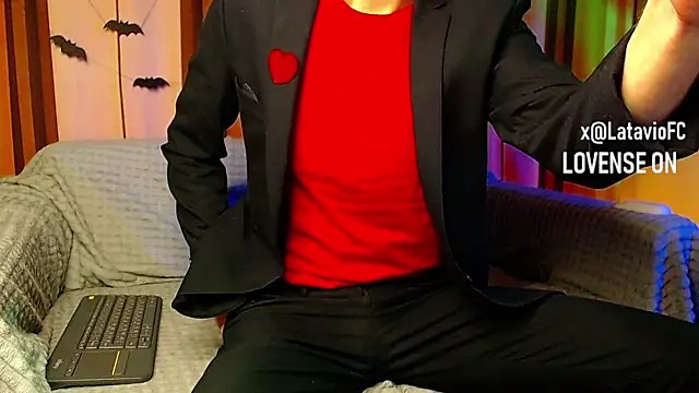 Midnighter  online show from 31, 10, 2025