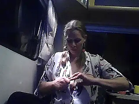 WildScorpio86 online show from 22, 12, 2025