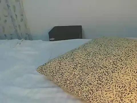 wetmypants online show from 4, 10, 2025