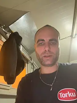 Snapshot of mustican422 chatting on 25, 1, 2025 mustican422 online show from 25, 1, 2025