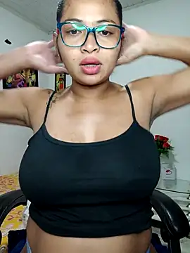Snapshot of chalohott chatting on 13, 5, 2026 chalohott online show from 13, 5, 2026