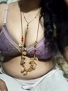 tuttifrutti17 online show from 28, 1, 2025