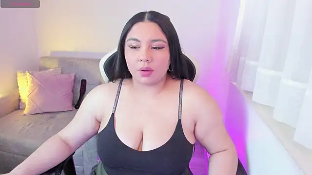 ambar-wells online show from 17, 10, 2025