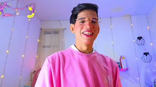 Ariel Femboy  online show from 7, 1, 2026