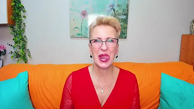 iamyourdream89 online show from 9, 11, 2025