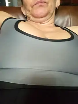 Snapshot of SeductionSilera chatting on 3, 10, 2025 SeductionSilera online show from 3, 10, 2025