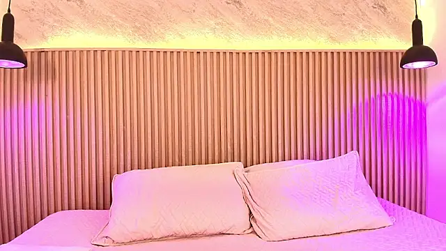 Snapshot of big_tits_in_your_face chatting on 16, 10, 2025 big tits in your face online show from 16, 10, 2025