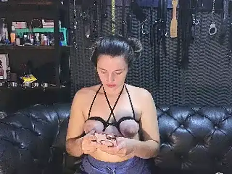 Snapshot of kimberly_swan chatting on 18, 12, 2024 kimberly swan online show from 18, 12, 2024