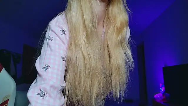 Cassycum online show from 8, 10, 2025