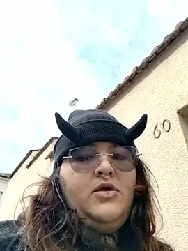 Staicyjanemcfly online show from 2, 4, 2026