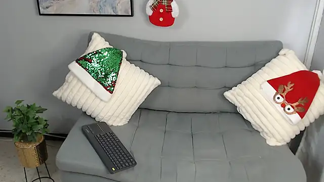 Amber Etan online show from 24, 11, 2025