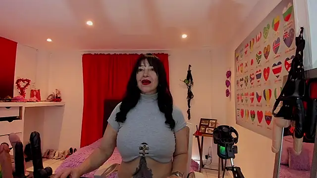 Snapshot of Sarah_teiku chatting on 25, 5, 2026 Sarah teiku online show from 25, 5, 2026