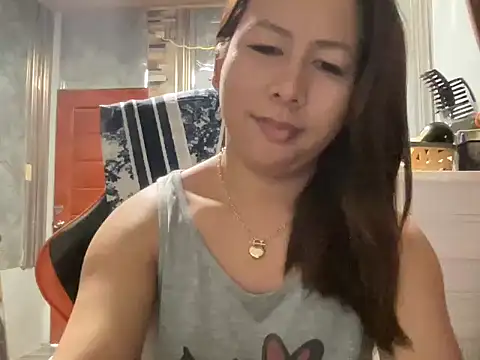 Snapshot of UrLove_Marga chatting on 18, 6, 2026 UrLove Marga online show from 18, 6, 2026