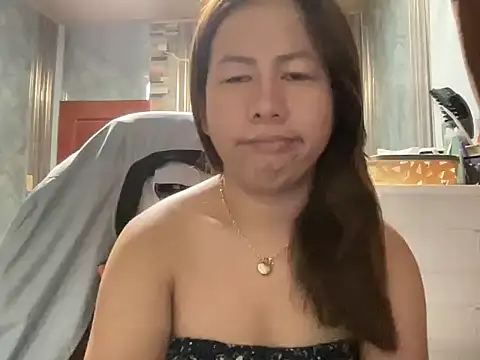 Snapshot of UrLove_Marga chatting on 1, 7, 2026 UrLove Marga online show from 1, 7, 2026