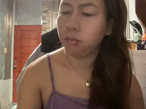 Snapshot of UrLove_Marga chatting on 2, 7, 2026 UrLove Marga online show from 2, 7, 2026