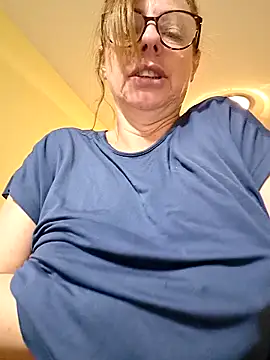 Susycachonda1 online show from 16, 4, 2026