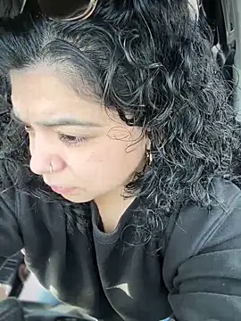 kimmiakiss22 online show from 9, 2, 2026