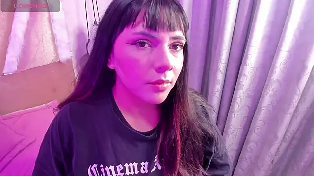 xhinata hyugax online show from 3, 3, 2026