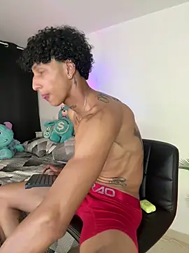 Snapshot of mike_casseano chatting on 14, 12, 2025 mike casseano online show from 14, 12, 2025