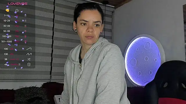 Snapshot of natasha_logan_ chatting on 3, 8, 2026 natasha logan online show from 3, 8, 2026