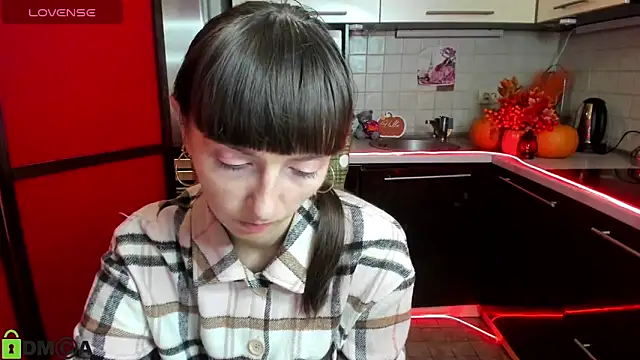 TayanaJons online show from 6, 11, 2025