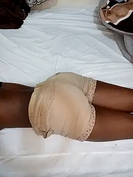 sweet vee42 online show from 6, 3, 2025