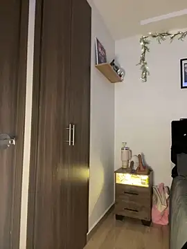 Snapshot of crystal_bunny7 chatting on 25, 1, 2025 crystal bunny7 online show from 25, 1, 2025