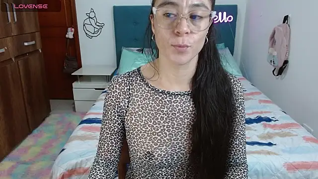 antonella sweet33 online show from 30, 5, 2026