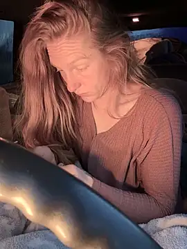 GoldenFlameGoddess online show from 16, 12, 2025