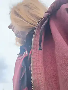 GoldenFlameGoddess online show from 1, 3, 2026