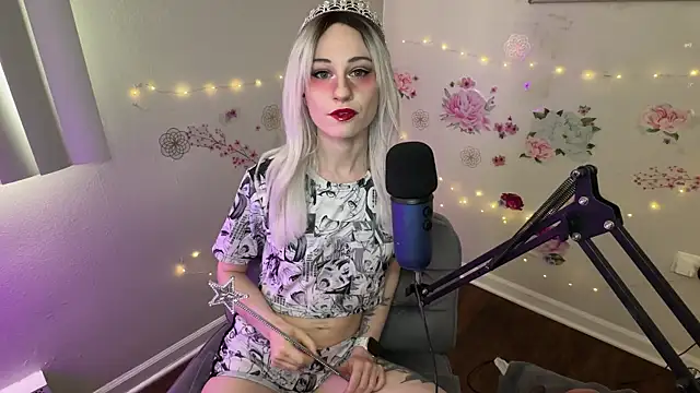 Snapshot of Starr1123 chatting on 10, 7, 2026 Starr1123 online show from 10, 7, 2026