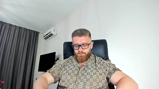Snapshot of Findom_guy chatting on 29, 5, 2026 Findom guy online show from 29, 5, 2026